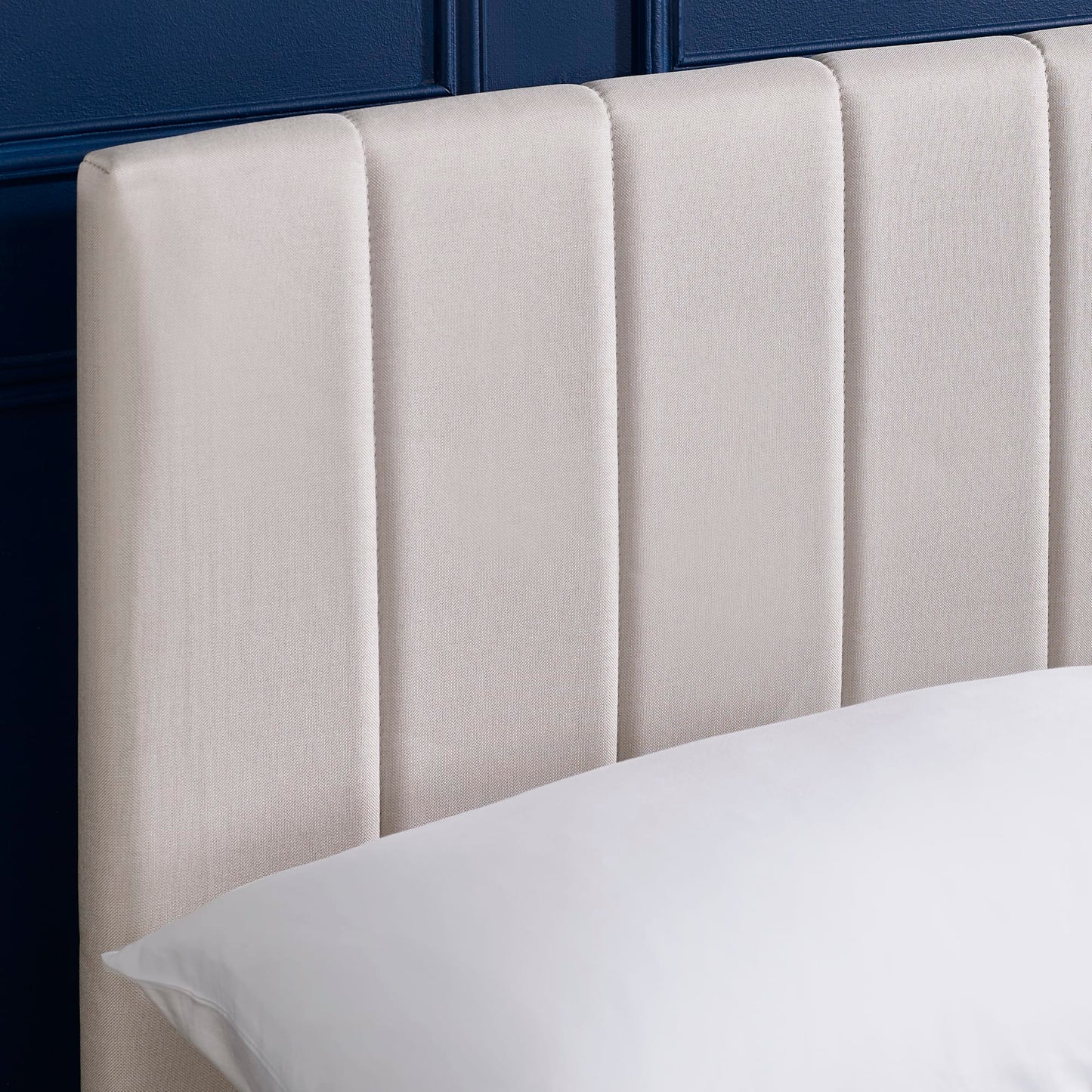 Aylen Upholstered Bed - Image 3