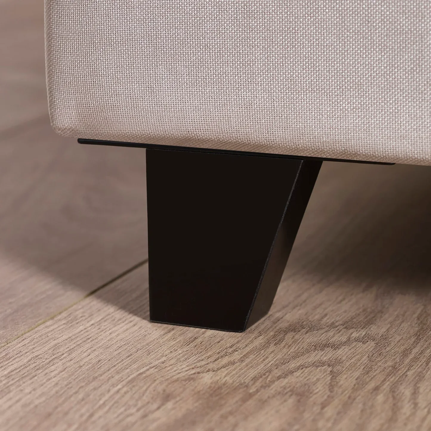 Aylen Upholstered Bed - Image 4