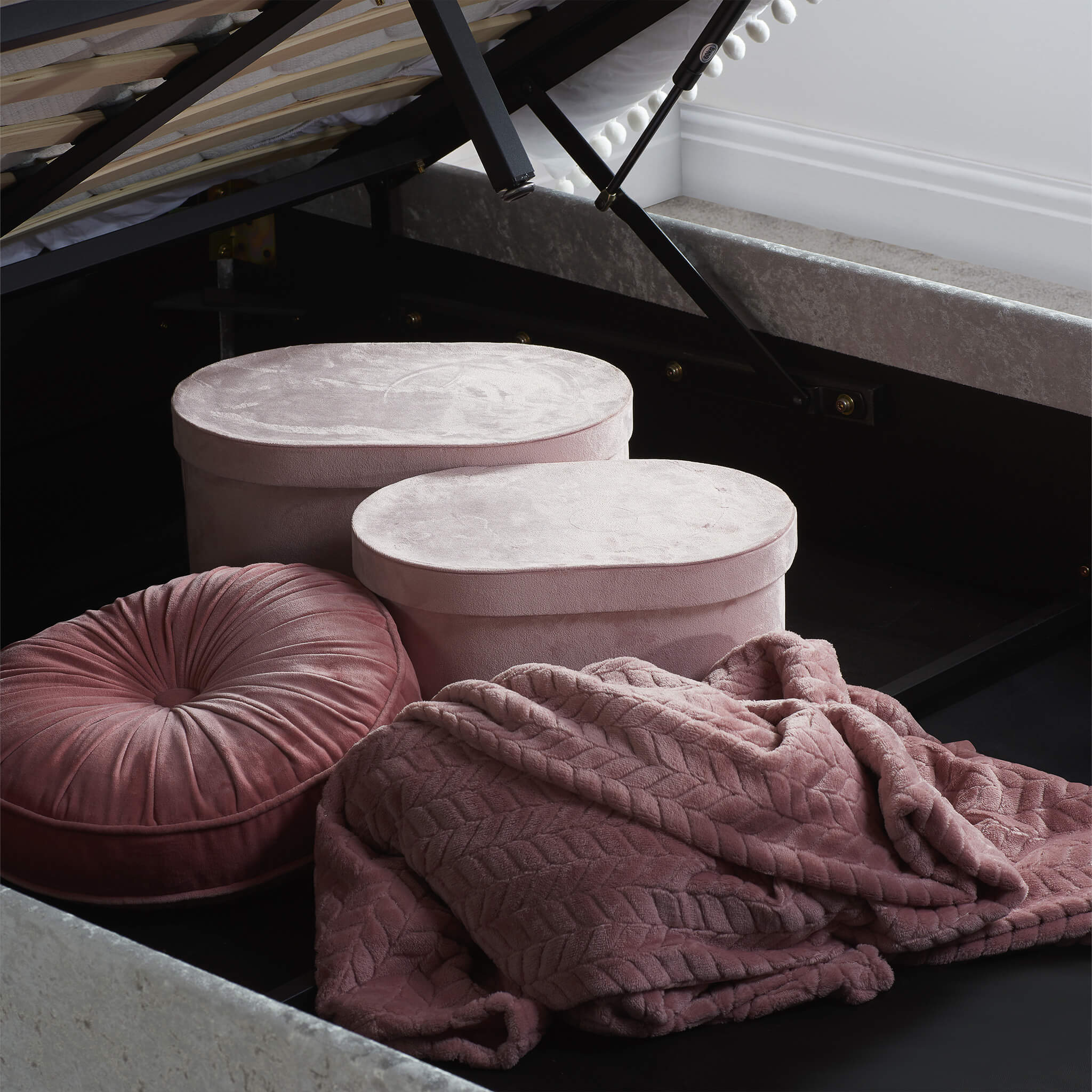 Berlin Steel Crushed Velvet Fabric Ottoman Bed Frame - Image 5