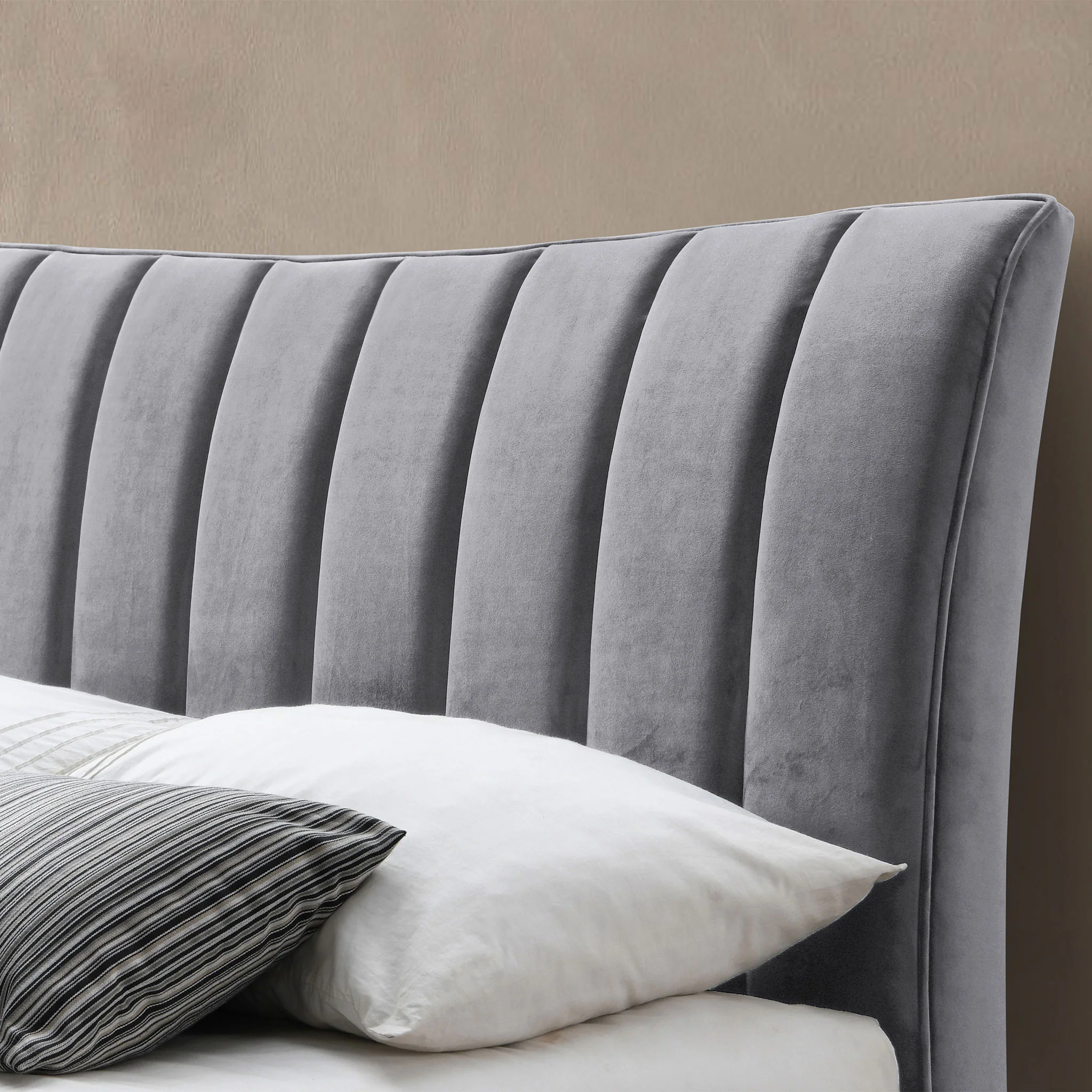 Clover Bed Grey Velvet - Image 2