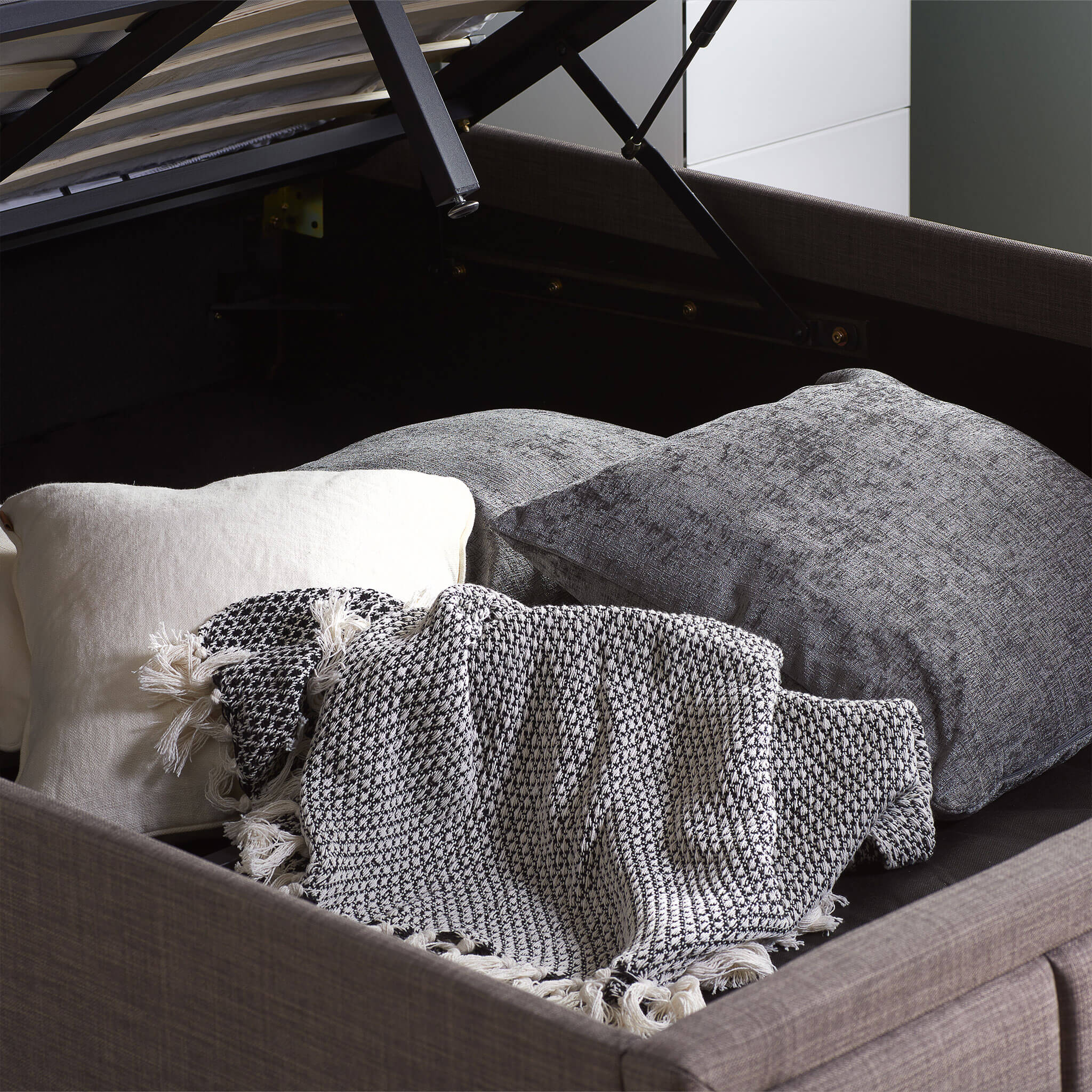 Hannover Grey Fabric Ottoman Bed Frame - Image 3