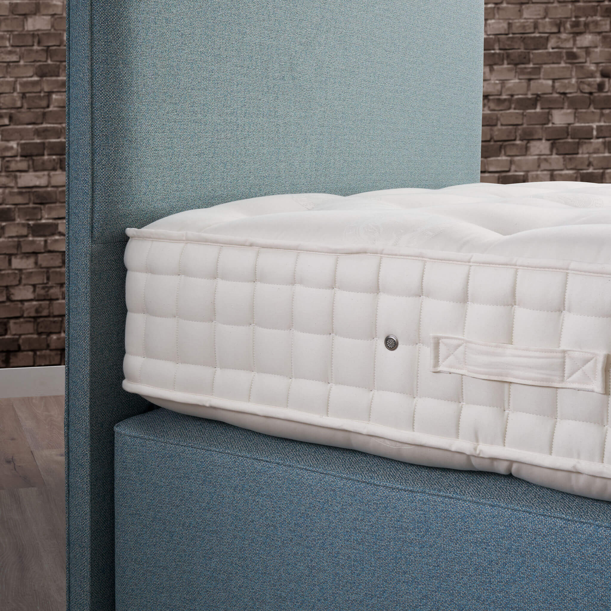Hypnos Wool Origins 6 Mattress - Clearance - Image 4