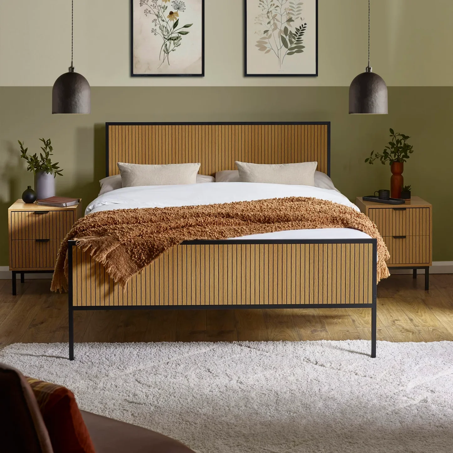 Sia Wooden Bed - Image 2